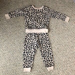 Girls leopard print sweatpant and sweatshirt set